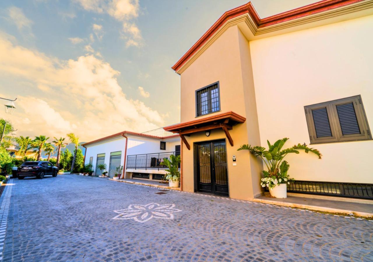 Villa Dei Cesari Bed & Breakfast Santa Maria La Carita Экстерьер фото